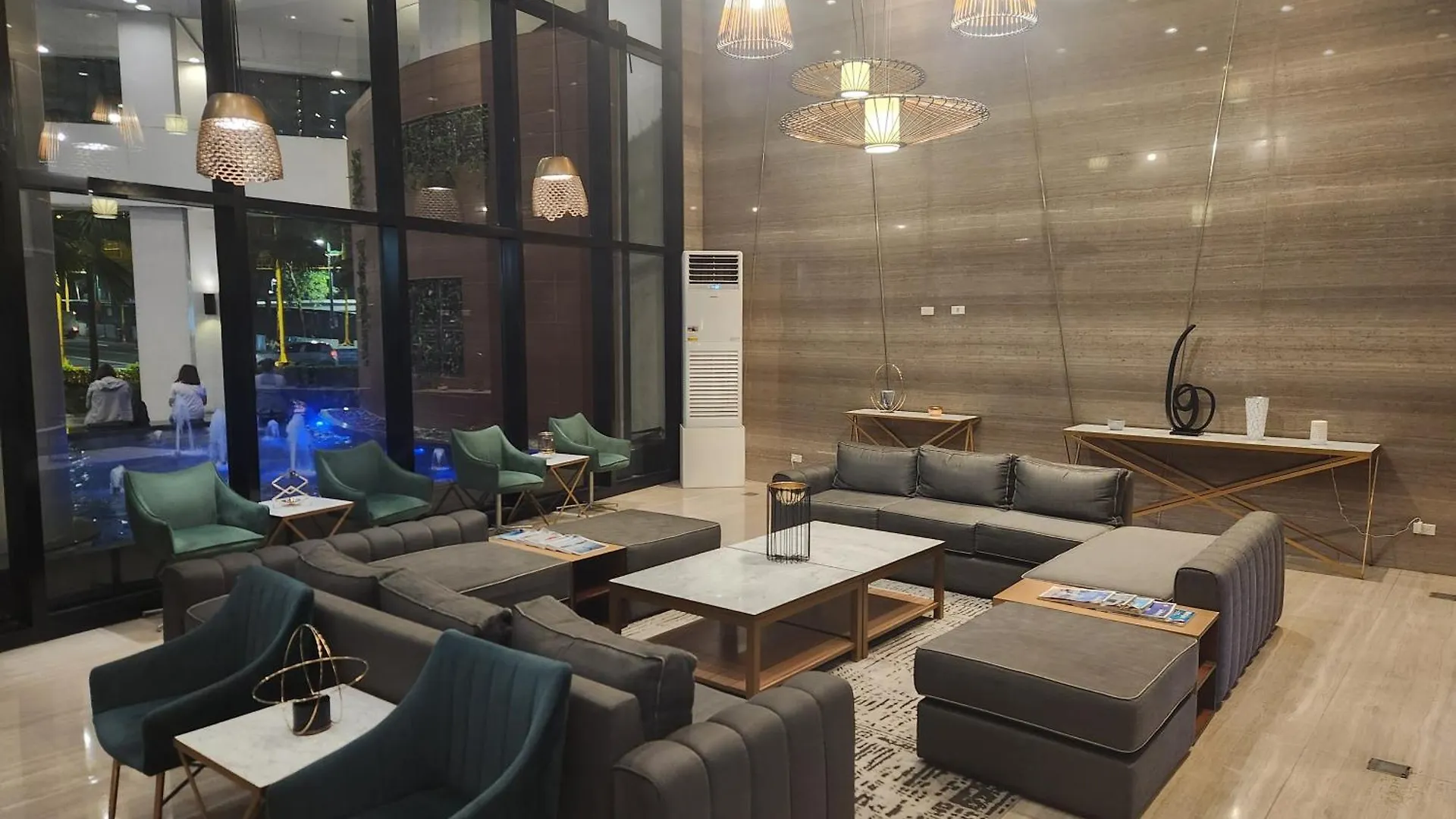 Icon Plaza Bgc Apartment Manila